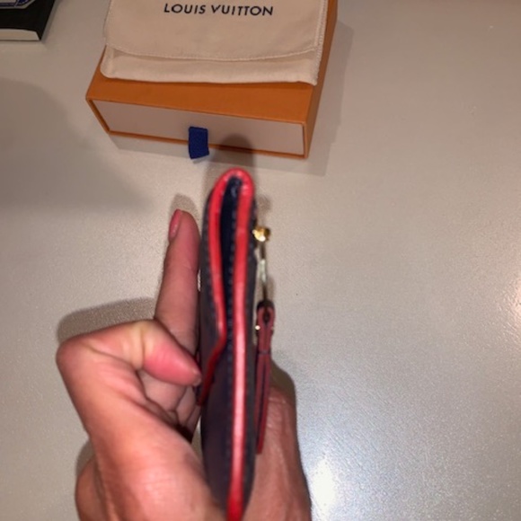 Louis Vuitton Key and Card holder Empreinte Blue Leather - Picture 2 of 10